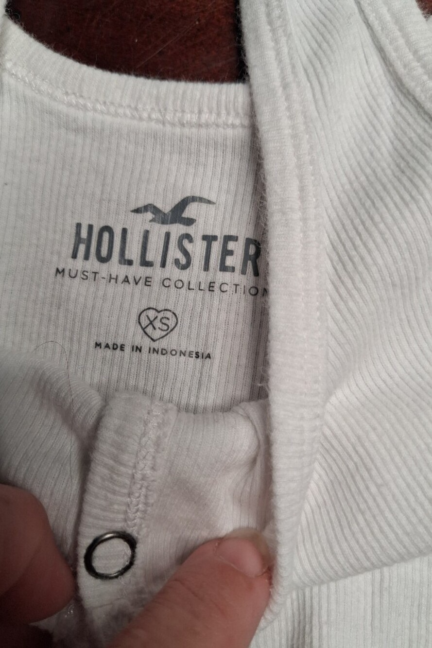 Hollister White Ribbed Button-Front Tank - Picture 4 of 5